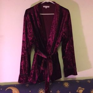 TRULY YOU Burgundy velvet blazer